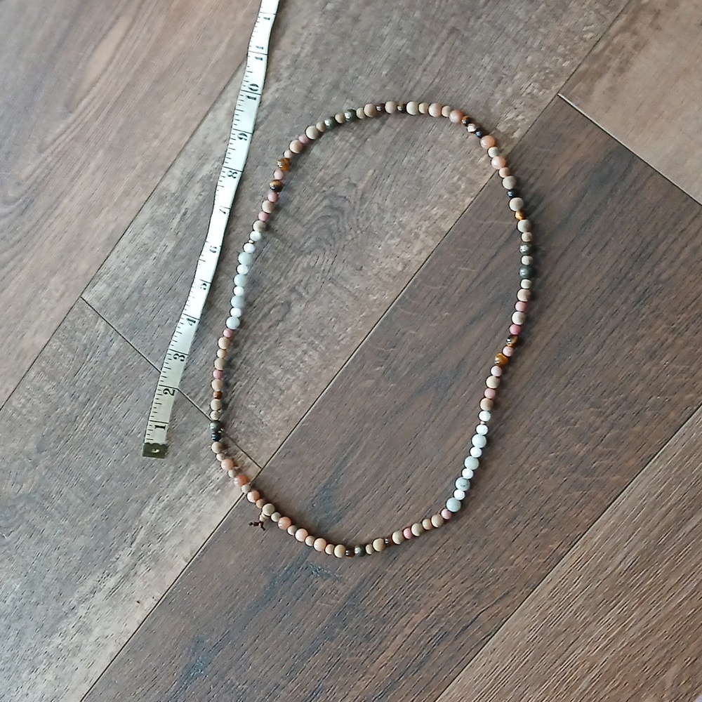 💙Beaded Necklace - Picture 7 of 8